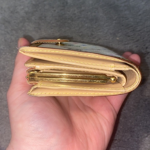 AUTHENTIC Louis Vuitton Murakami Kisslock Wallet - Picture 3 of 10